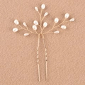 Dettaglio della forcina per capelli fatta a mano in filo d'oro con eleganti perle - Pezzo Singolo / Oro