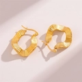 Schicke goldene unregelmäßige Wellenohrringe mit strahlender Faltenstruktur aus Edelstahl - Unregelmäßiges Wellendesign / Gold