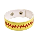 Detail eines gelben Baseball-Lederarmbandes mit roten Nähten und Druckknopfverschluss - Baseball / Gelb