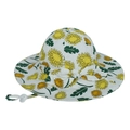Baby-Sonnenhut in Weiß mit gelbem Löwenzahn-Blumenmuster und verstellbarem Band - Gelbe Blume