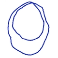 Detailopname van handgemaakte koningsblauwe kralenketting met een glanzende afwerking - Blauw