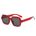 Retro quadratische übergroße rote transparente Sonnenbrille mit dunkelgrauen Gläsern - Transparenter roter Rahmen graue Linse