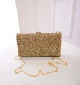 Elegante borsa da sera dorata glitterata con cornice in metallo e tracolla a catena - Oro