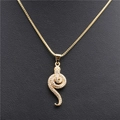 Dettaglio della collana a serpente dorata con micro zirconi e catena a scatola - Serpente in Zirconia Arcobaleno Oro