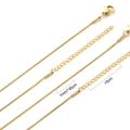 Dettaglio della catena serpente dorata da 1mm con chiusura a moschettone ed estensione - Catena a Serpente Rotonda da 1mm / Oro (N5103545G)