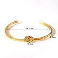 Style 1 (Twisted Knot)