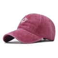 Berretto da baseball vintage in cotone lavato rosso scuro con ricamo a sole bianco - Rosso Vino con Ricamo Sole