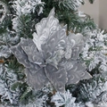 Funkelnde silberne Samt-Weihnachtsstern-Blume für die Weihnachtsbaumdekoration - Grau