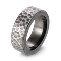 Herrenring 8mm Titan mit Hammerschlag-Oberfläche in Gunmetal und glatter Innenseite - US 8 / Gehämmertes Gunmetal-Stil (KR103675-K)