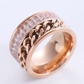 Anillo ancho de oro rosa con circonitas de corte baguette y diseño de cadena cubana - US 6 / Oro rosa