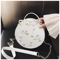 White round crossbody bag with floral embroidery, bow accent and gold chain strap - Round / White