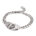 Bracciale a manette in argento con catena cubana su sfondo bianco pulito - Colore Acciaio (KB138226-Z)