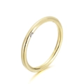 Anillo minimalista de acero inoxidable dorado con un solo diamante brillante - Dorado / US 6