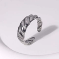 Silver French Croissant Twist Style (JR317)