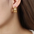 Pendientes de rejilla dorados con microperlas, estilo geométrico vintage en forma de C - Esmalte de Colores (F1144) / Dorado