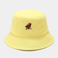 Détail d'un bob jaune en coton avec broderie colorée de glace à la pastèque - M (56-58cm) / Jaune Pastèque