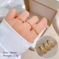 Dreiteiliges Gold-Titanstahl-Set mit minimalistischen geometrischen Ringen - US 8 / Gold