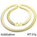 Primer plano de cadena de serpiente dorada de 8 mm con cierre de presión y medidas - Dorado (KN228487-KFC)