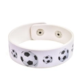 Weißes PU-Leder Fußball Armband mit Druckknöpfen und klassischen Fußballmustern - Fußball / Weiß