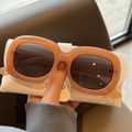 Retro übergroße quadratische pfirsichfarbene Sonnenbrille für Damen mit grauen Gläsern - Retro Großer Rahmen / Tee-Rahmen Graue Gläser
