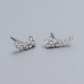 Funkelnde S925 Silber Halbmond Blumenstecker mit kleinen eingelegten Klardiamanten - 925er Silber / Weißgold