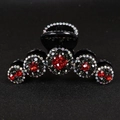 Diamante Rosso Verde Nerastro Su Sfondo Nero