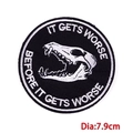 7.9cm round skull embroidery patch with slogan it gets worse before it gets worse - Dog Skull Circle / Diameter 7.9cm