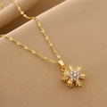 Collar de copo de nieve giratorio en acero de titanio dorado con colgante de circonita - Dorado Blanco Circonita