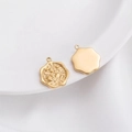 Pendentifs cerisiers mats plaqués or 14K montrant les détails recto et verso - 2# Fleur Octogonale (16mmx19mm)