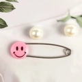 Spilla di sicurezza rosa per neonati con design smiley su testa tonda in plastica - Grande / Faccina Sorridente Rosa