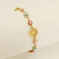Gouden armband met kleurrijke boze oog bedeltjes en aangepaste letter D hanger - Letter D