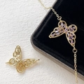 Makroaufnahme des 14k goldgefüllten Schmetterlingsanhängers mit lila Zirkon für Schmuck - 3# 18K Gold (Lila Stein)