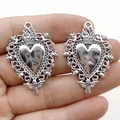 Ciondolo a cuore in argento vintage con dettagli in filigrana e ornamento a fiamma - Stile 3 / Tutto Argento Vuoto