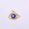 Makroaufnahme von Evil Eye Anhänger mit blauer Emaille und bunten Zirkonsteinen - Stil 1-Bunter Zirkon Böser Blick