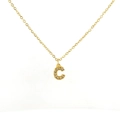 Goldene Edelstahl-Halskette mit einem kristallbesetzten Buchstaben C Anhänger - Gold Buchstabe C