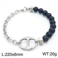 Pulsera de cadena con eslabón de nariz de cerdo plateada y cuentas negras mate - Color Acero (KB167899-KLHQ)