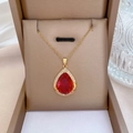 Collana di lusso in acciaio al titanio con ciondolo a rubino rosso in portagioie - Ciondolo a Goccia Rossa (G312)