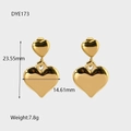 Detalle de pendientes de corazón bañados en oro 14k con medidas 23,55mm y peso de 7,8g - Estilo de Doble Corazón Vertical (DYE173)