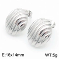 Orecchini irregolari in acciaio al titanio argento con trama a conchiglia e 16x14mm - Orecchini a bottone con texture a onde a coste (KE112505-KFC) / Color Acciaio