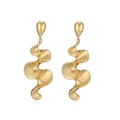 Elegante gouden golvende metalen hangoren met een minimalistisch geometrisch design - Golvende abstracte ontwerpstijl(CE00219YS)