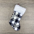 Zwart-wit geruite kerstsok met witte imitatiebontrand en sneeuwvlok applicatie voor decoratie - Zwart-Witte Geruite Sneeuwvlok Sok / Zwart en Wit Geblokt