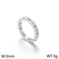 Anillo de acero plateado de 3mm con números romanos y cristales incrustados - Color Acero Kr92460-k / Talla 6