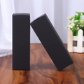 Caja de papel rectangular negro mate para pintalabios o aceites esenciales sobre madera - 28x28x85mm / Negro