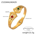 Bracciale rigido in acciaio al titanio dorato con fiori traforati e pietre naturali - Stile Floreale Intagliato Pietra Rossa Verde (Z155-Oro)