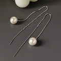 Orecchini pendenti in argento S925 con perle e nappe lunghe dal design minimalista - Argento 925 / Oro Bianco