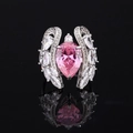 Bague en argent exquise avec une grande gemme rose taille poire et des accents de diamants - Zircon Rose
