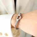 Bracciale a catena spessa in acciaio al titanio con cuore cavo argentato - Color Acciaio (E390)