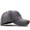 Berretto da baseball in denim grigio lavato con patch in pelle e ricamo vista laterale - Regolabile / 01 Grigio