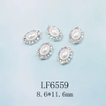 Détails de charmes ovales en perle avec strass arc-en-ciel et base en métal argenté - Faux Perle Blanche Base Dentelée Argent (6559)