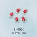 Vue macro détaillée de charms rubis rouges ovales avec strass brillants 8,6*11,6mm - Pierre Rouge Rubis Base Argent (6566)